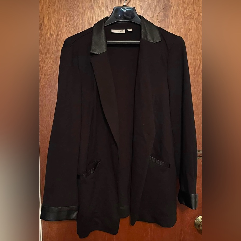 Susan Graver Ladies Blazer